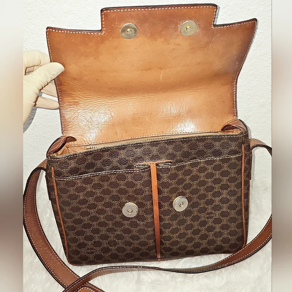 Beautiful Vintage Celine Crossbody Bag - Picture 7 of 16
